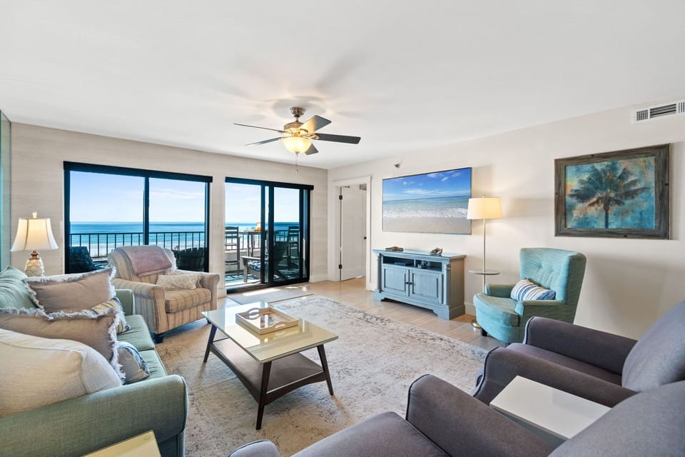 Beach Front Living Room - The view is amazing! Imagine the perfect family memories you can make inside this beach front retreat!