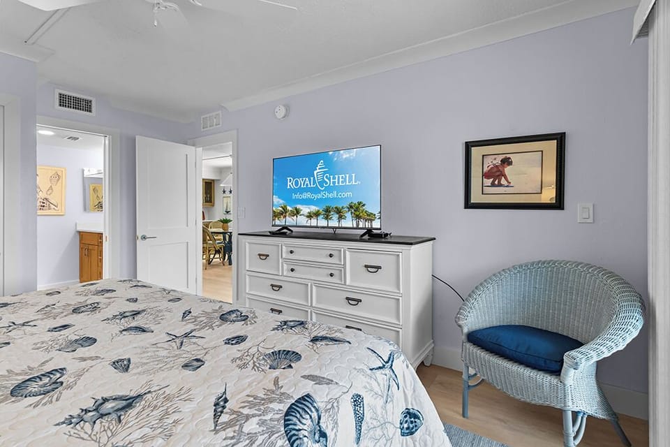 Primary king bedroom