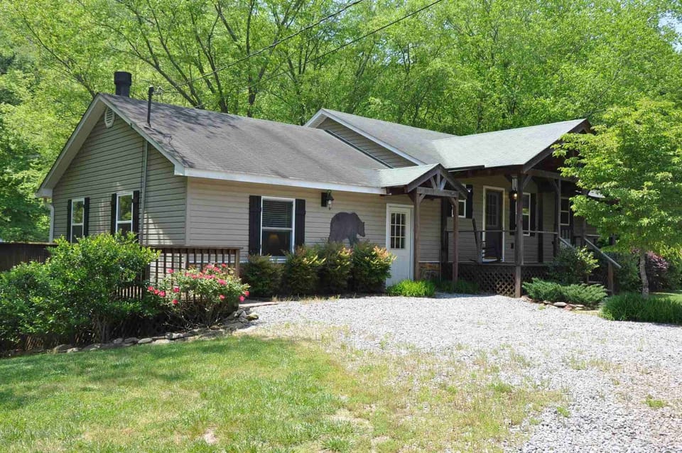 Toccoa FishTrap|Plenty Parking Area|Enchanted Mountain Retreats