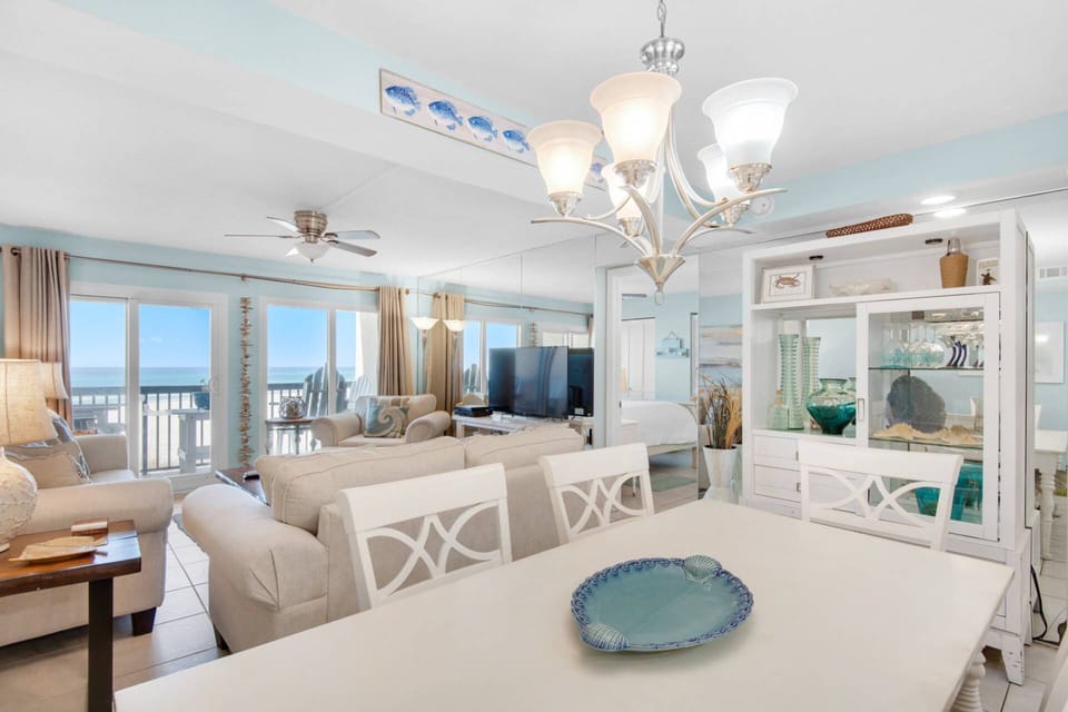 No matter if you are on the couch or in the kitchen, you will be able to look out and see unobstructed views of the gulf!