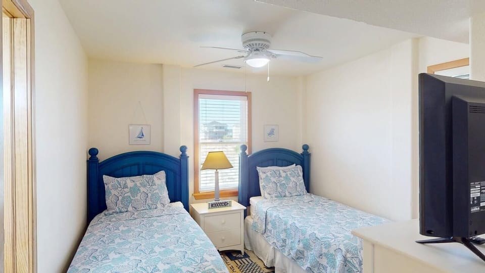 Twin bedroom level one - Twin bedroom level one