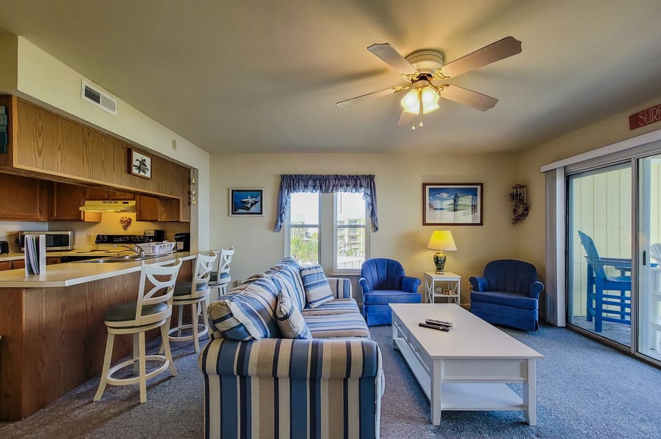 Living Room-07