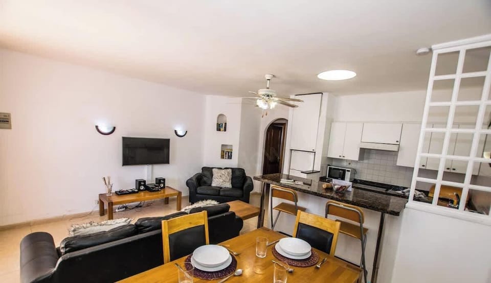 Las Brisas 112  - Dining Area & Kitchen