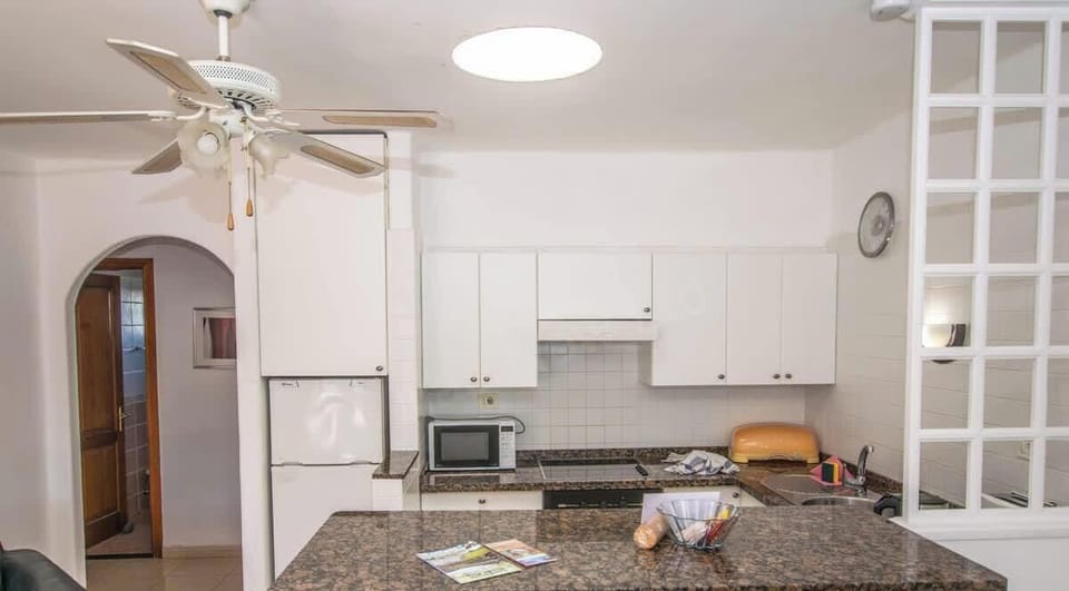 Las Brisas 112 - Kitchen