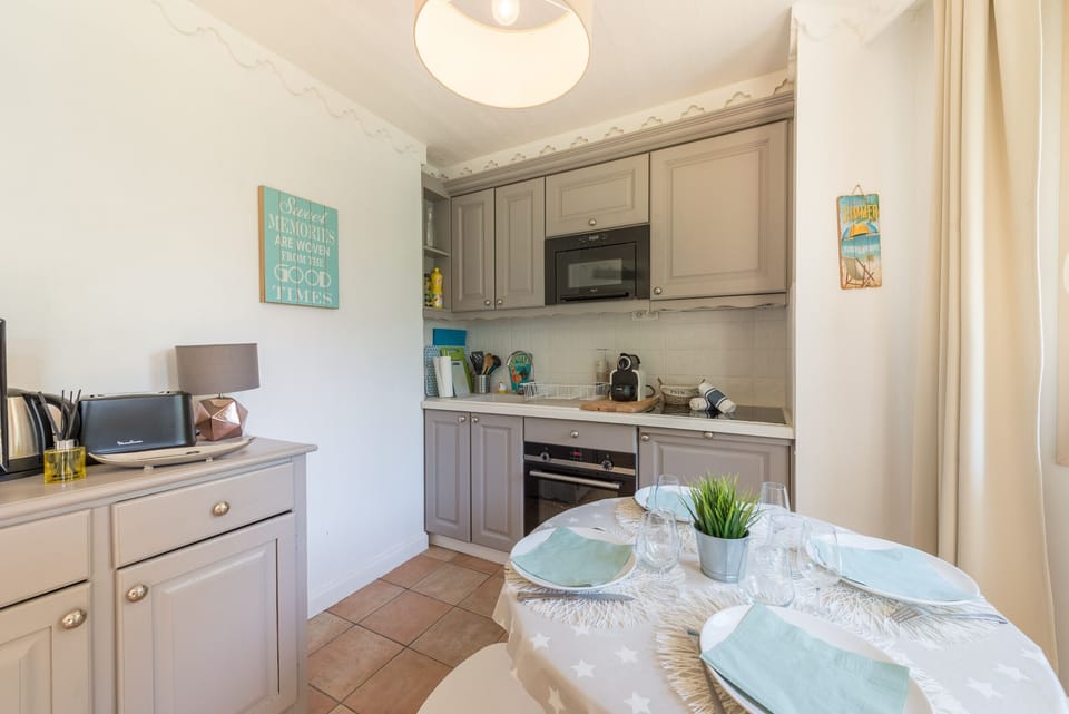 Dining room / kitchen