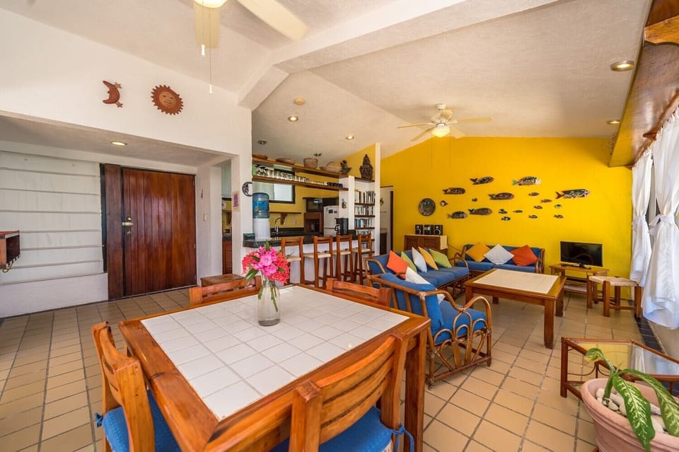 Dinning Table