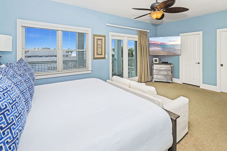 After Dune Delight - Grayton Beach - Fourth Floor - King Bedroom 5 - Private Bathroom - Back Deck
