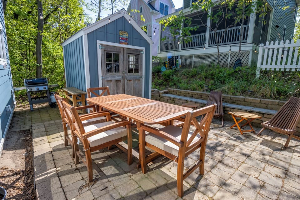 Outside | Dining