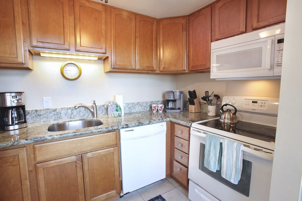 A8 Kihei Sands Beachfront Condominiums