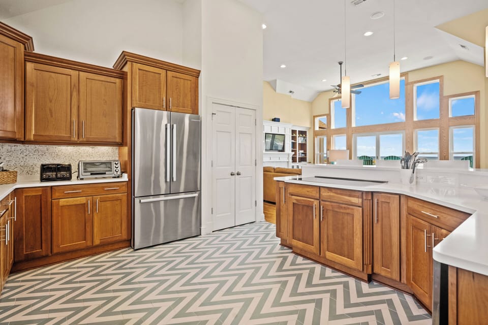 Kitchen - Top Level