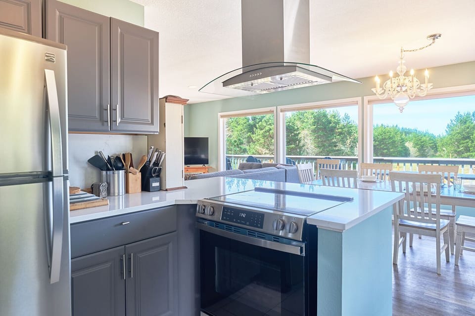 Glass stove makes for easy clean up.