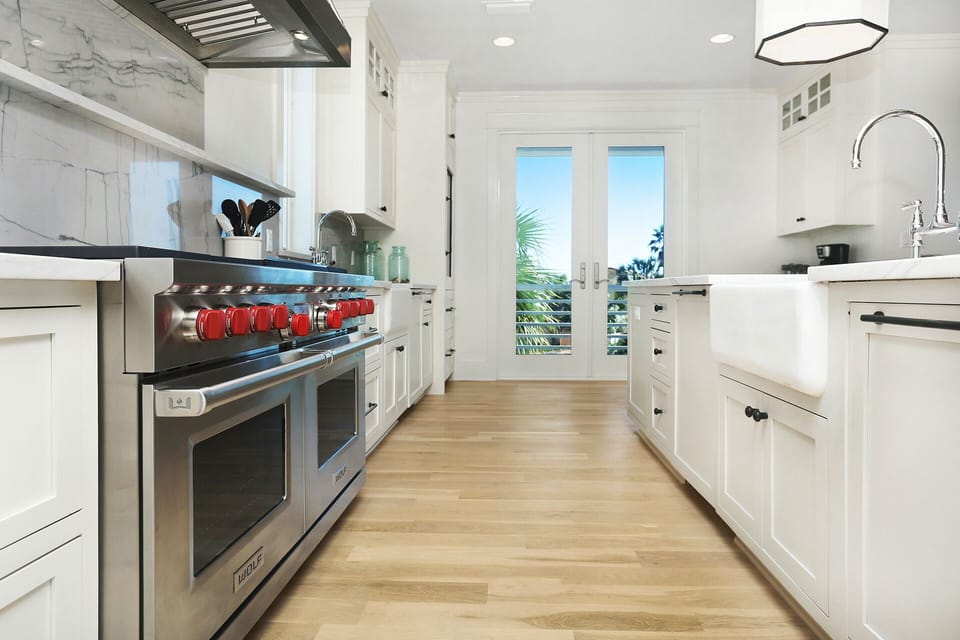 Shear Elegance - Blue Mountain Beach - Second Floor - Kitchen