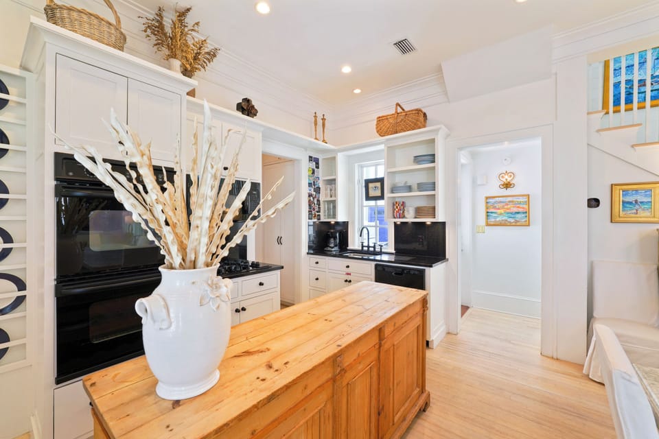KITCHEN ALTERNATE VIEW WITH BACKDOO