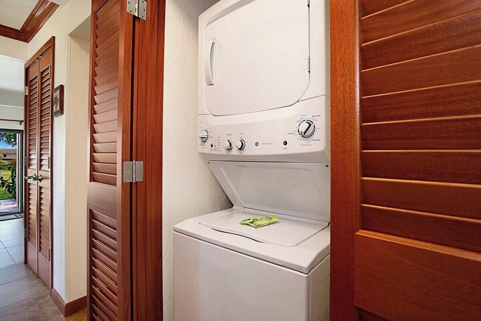 Washer/Dryer - Kahala 614