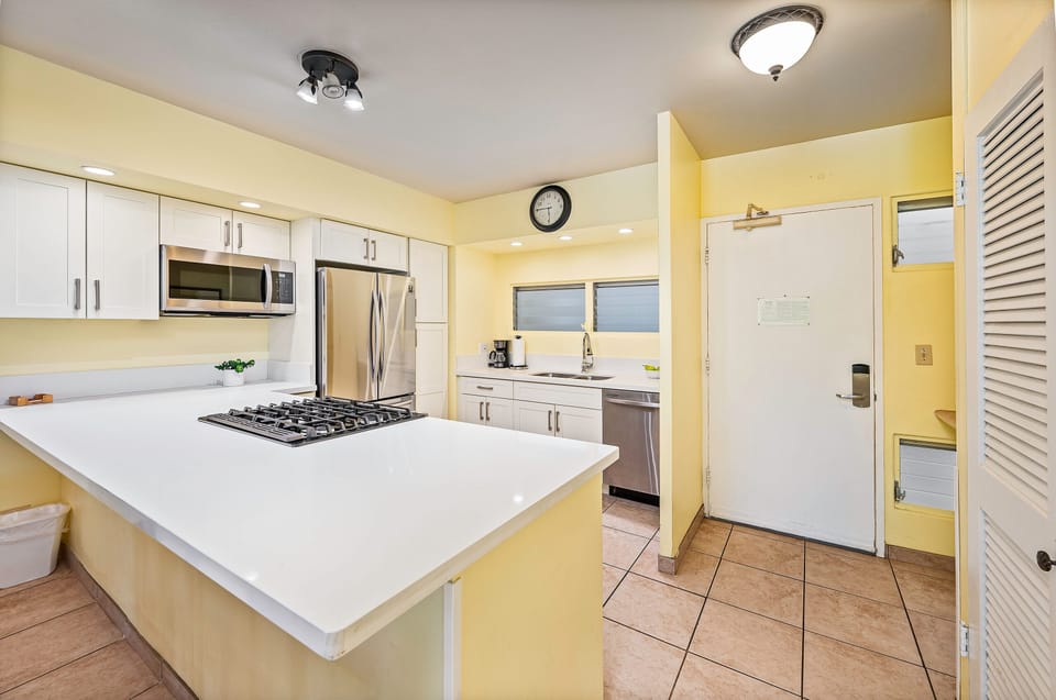 Fully Remodeled Kitchen - Fully Remodeled Kitchen