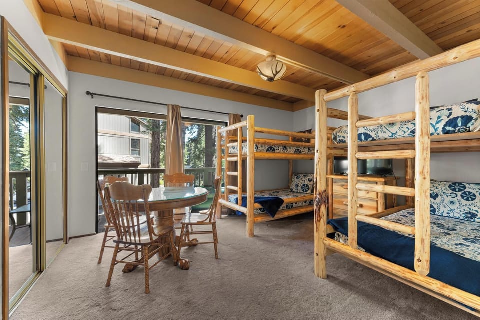 Entry level bunk bedroom