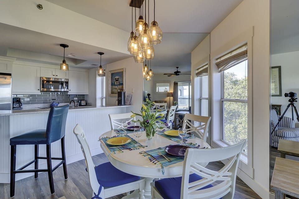 Dining Room/Kitchen