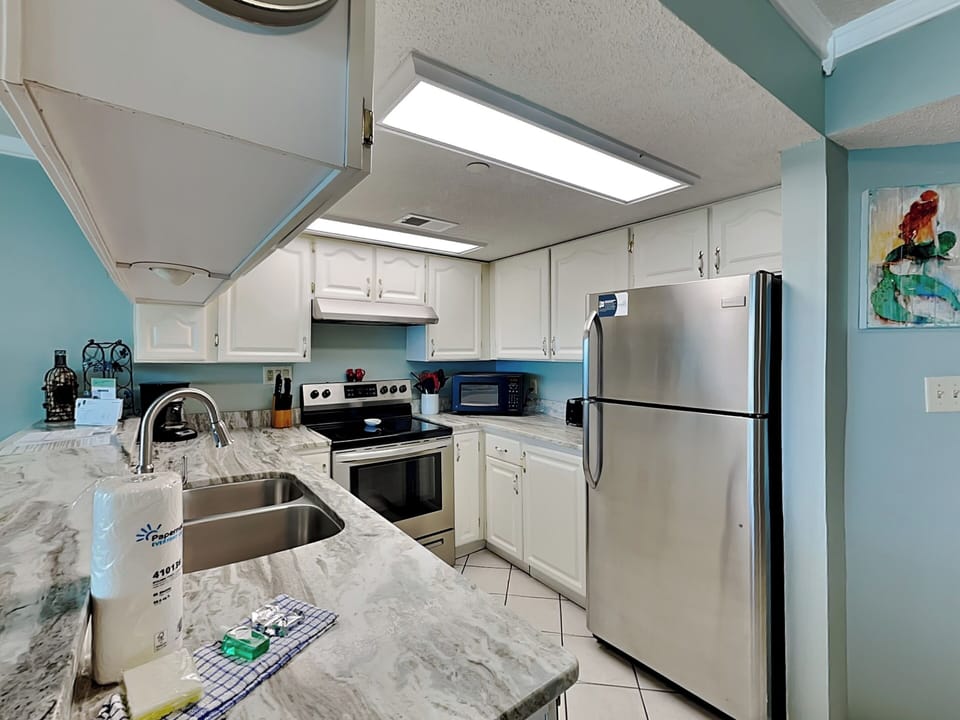 Kitchen - Modern Appliances