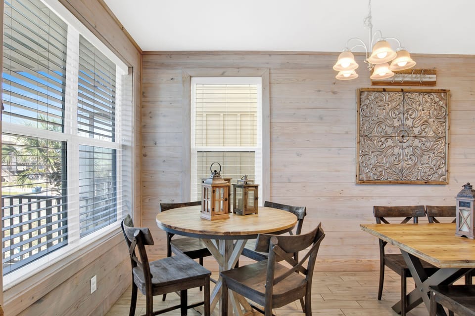 The breakfast table provides more seating for 4