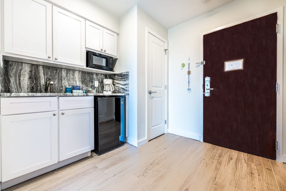 Kitchenet