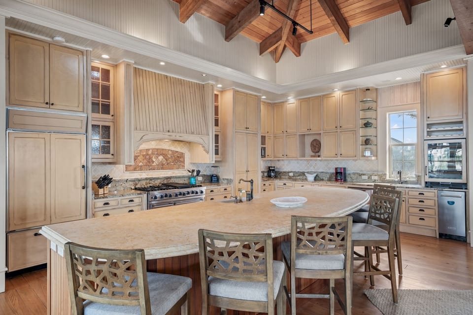 A Wave From It All - Blue Mountain - Second Floor - Kitchen
