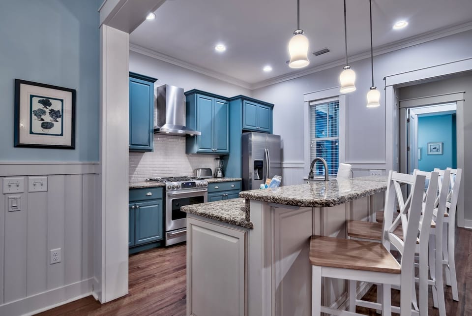 First Floor: Kitchen