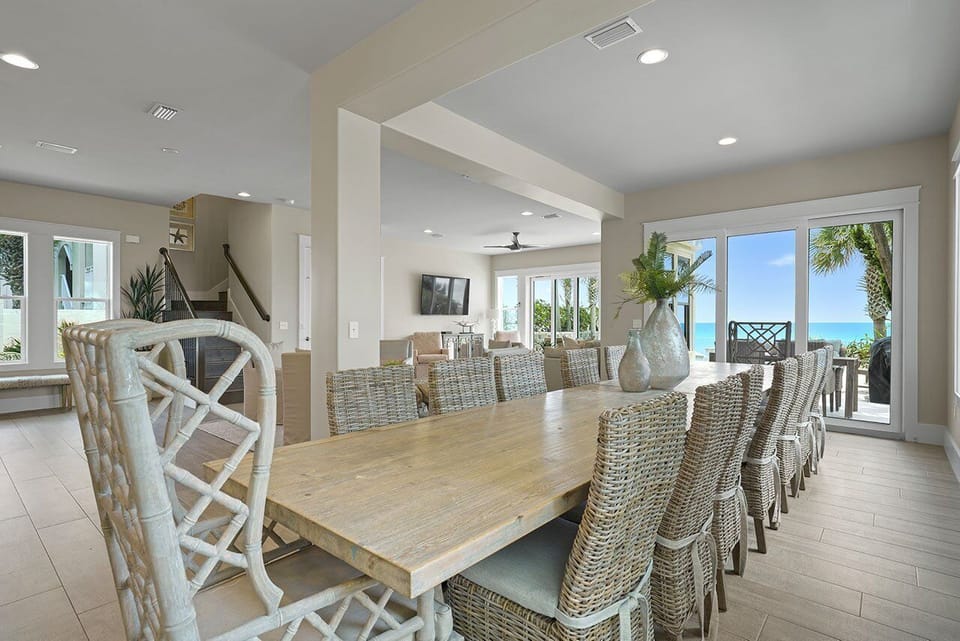 Not the Norm - Miramar Beach - Dining Room