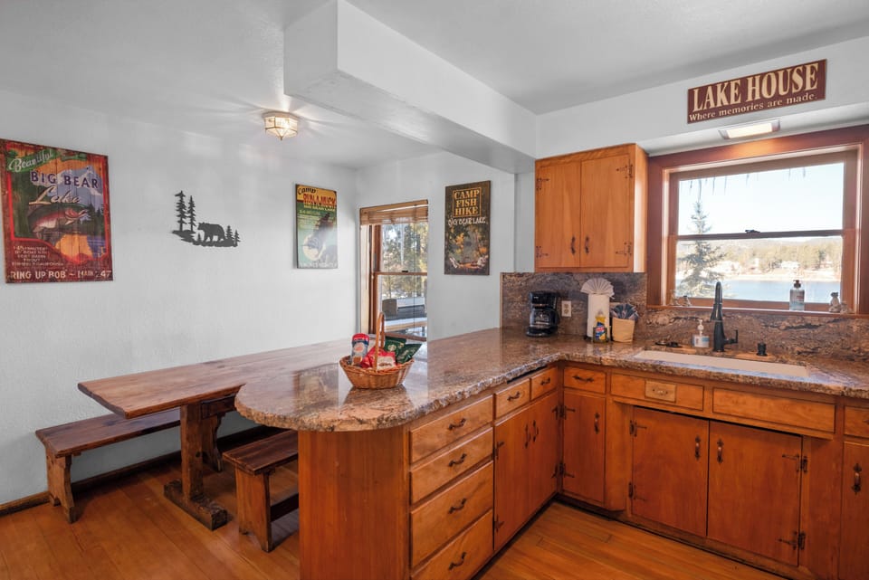 Kitchen - Kitchen with full amenities