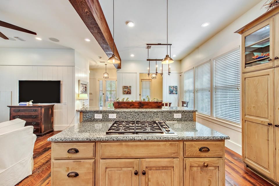First Floor: Kitchen