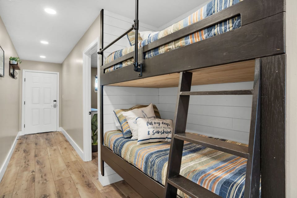 Hallway bunk bed