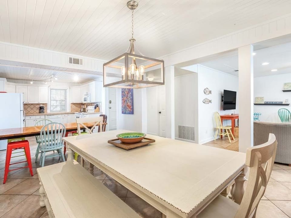 Dining Area seats 8