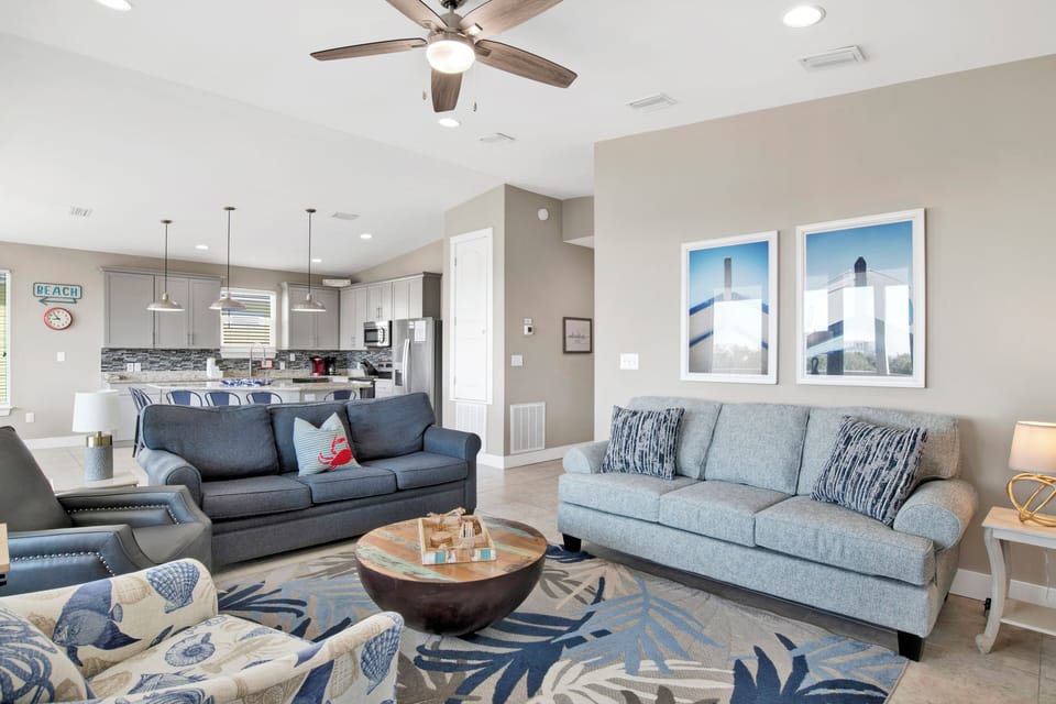 Lazy Latitudes is a pet-friendly, 4 bedroom, 4 bath home