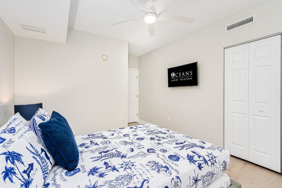 Queen Bed