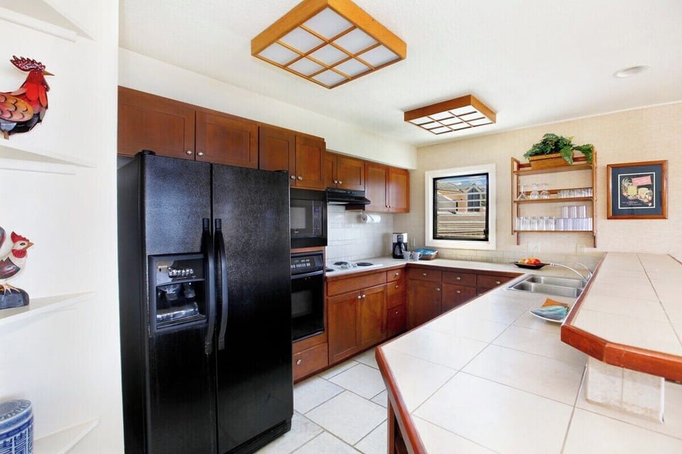 Fully Equipped Kitchen - Manualoha 205