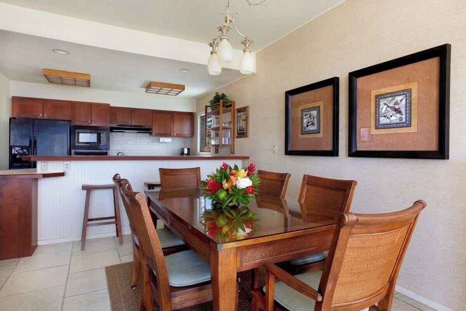 Dining Room Second Floor - Manualoha 205