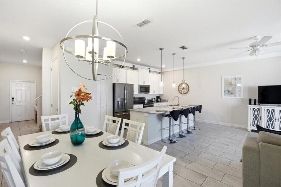 14-4832_Romeo_Cir_014
