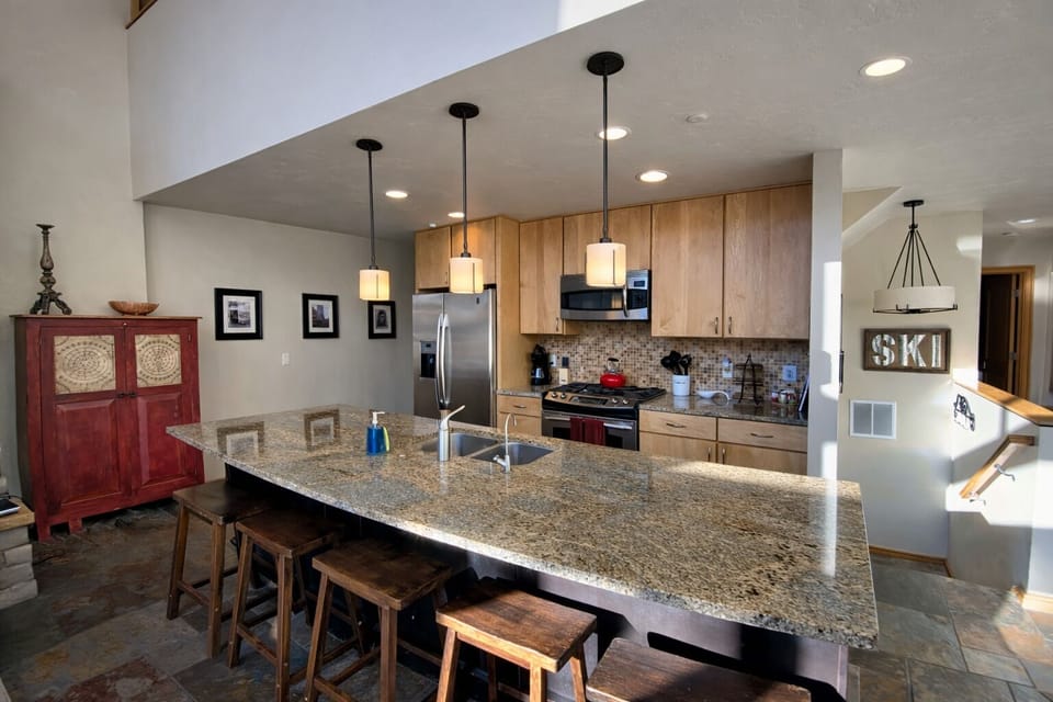 Fully Stocked Kitchen