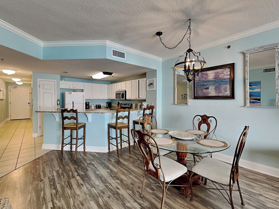 Dining Area - Table for Four and Bar Seating