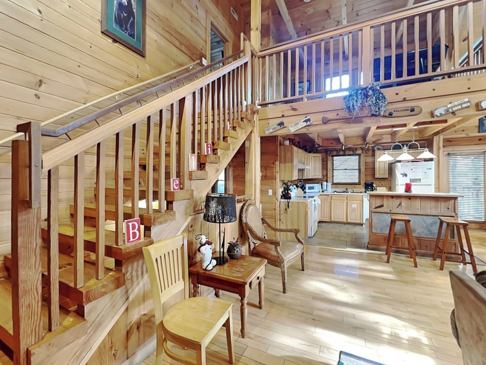 Living Room - Entrance
