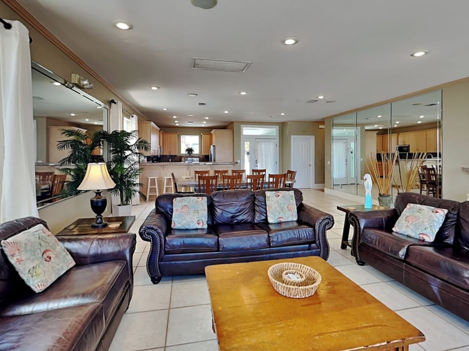 Living Area, First Floor