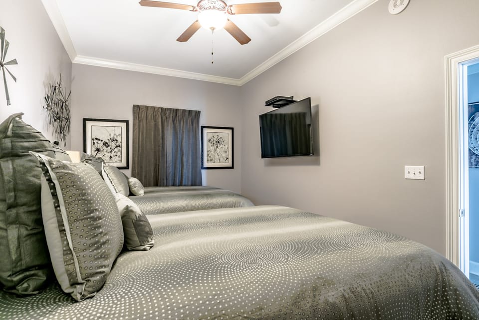 Phoenix Gulf Shores 1703 3rd bedroom