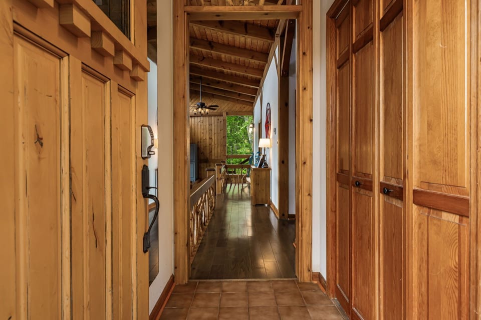 Come On In To Magnolia Mountain