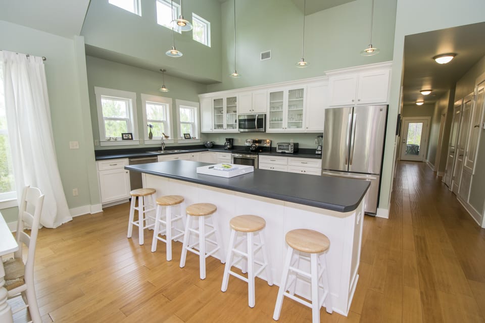 Kitchen bar top seating 