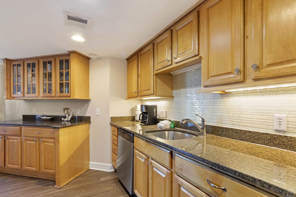 Full Kitchen