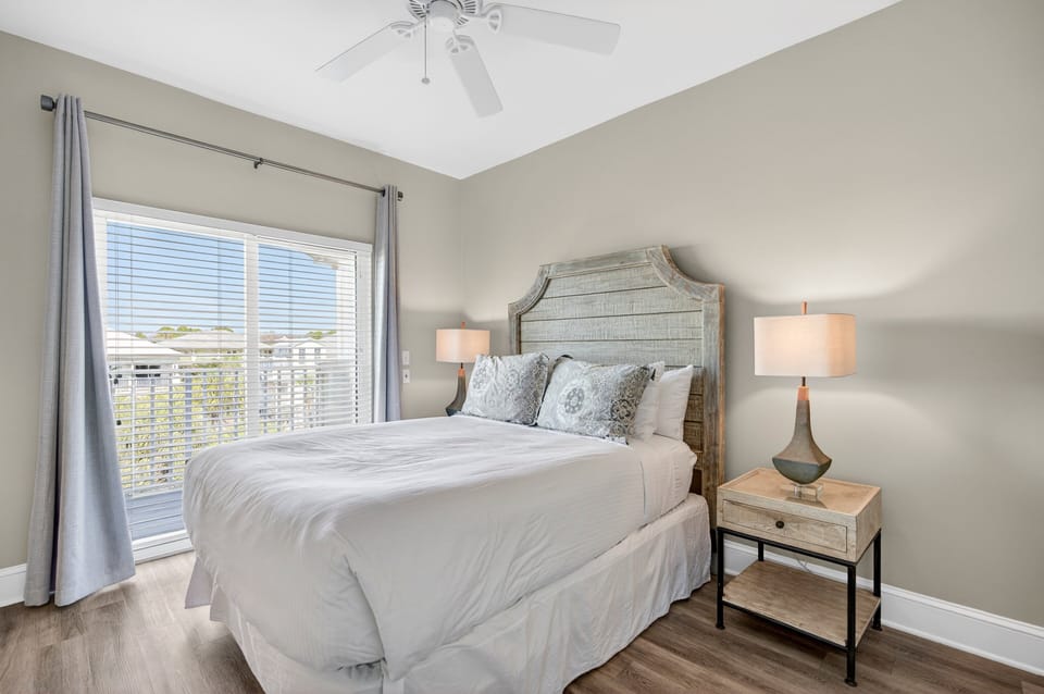 Seaview I Unit 300 - Seagrove Beach - Bedroom