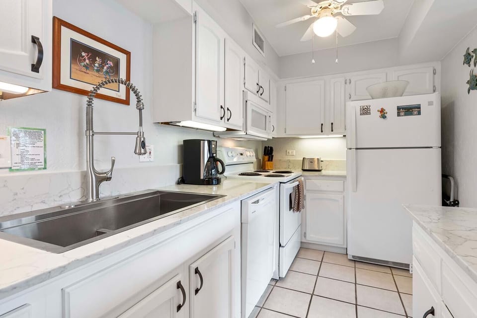 Well-equipped & updated kitchen at our Kona Hawaii Vacation Rental
