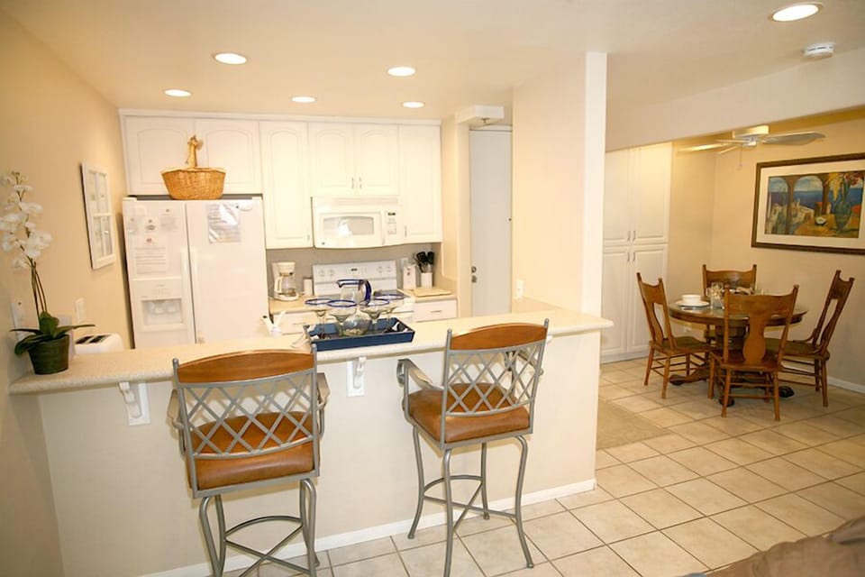 Perfect eat-in kitchen