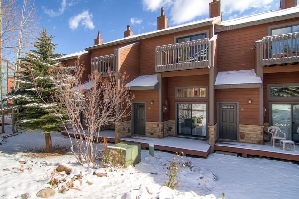 Winterpoint Townhouse in Winter Breckenridge Lodging