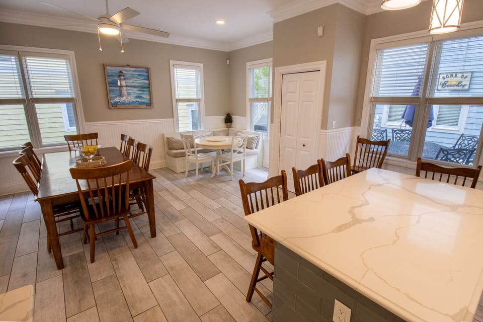 Main Level | Kitchen
