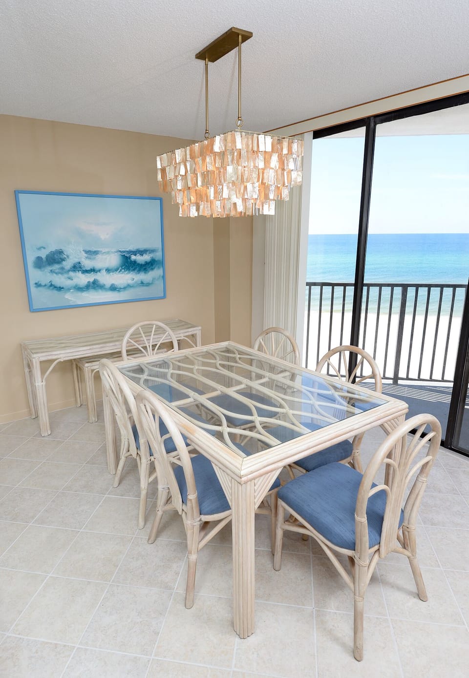 Dinning room looking out to the beach